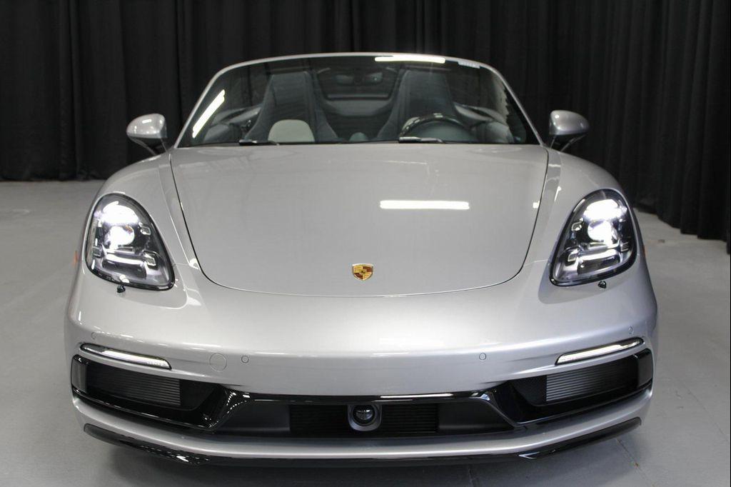 new 2025 Porsche 718 Boxster car