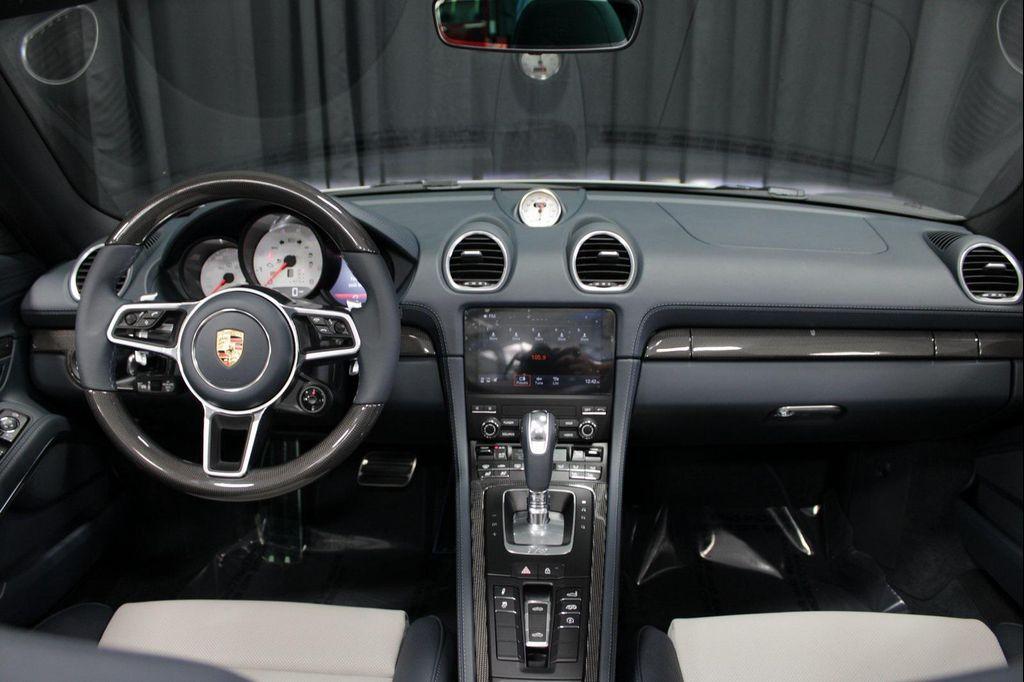 new 2025 Porsche 718 Boxster car
