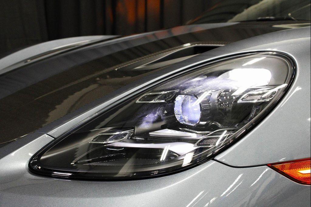 used 2025 Porsche 718 Spyder car