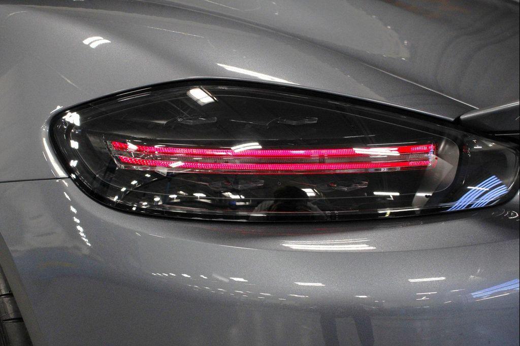 used 2025 Porsche 718 Spyder car