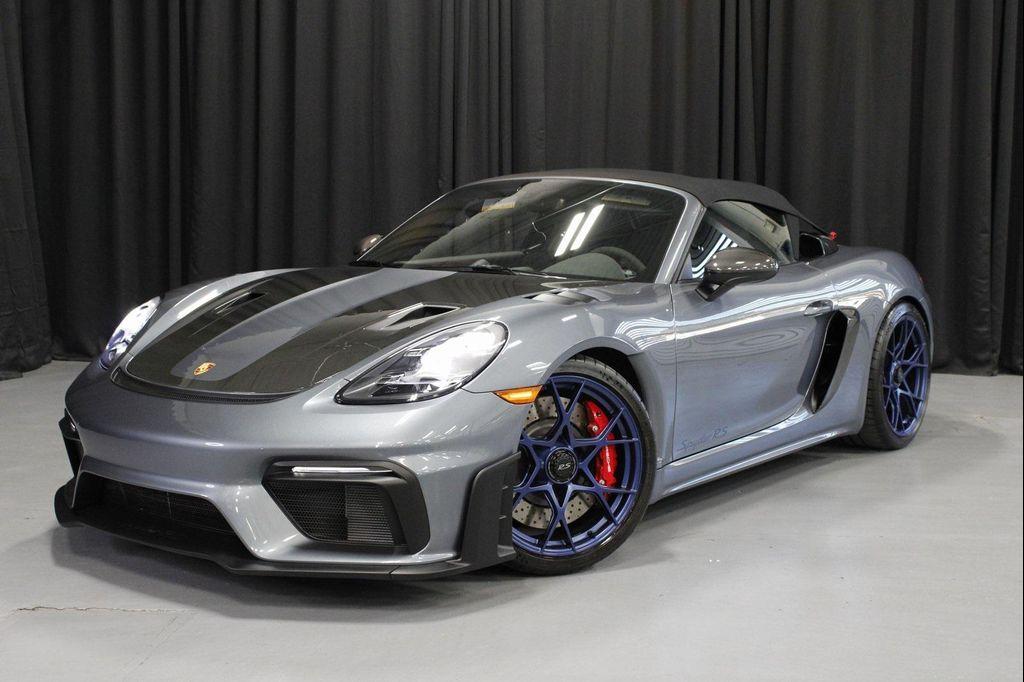 used 2025 Porsche 718 Spyder car