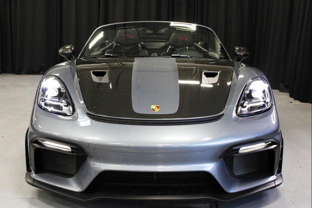 used 2025 Porsche 718 Spyder car