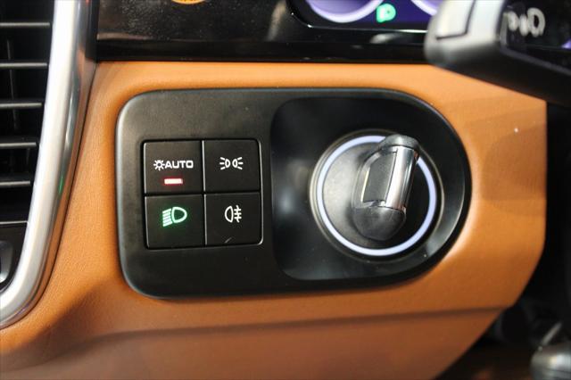 used 2022 Porsche Cayenne car