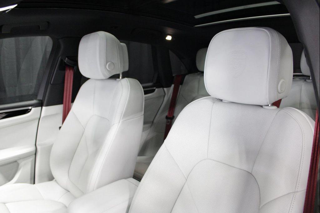 new 2026 Porsche Macan car