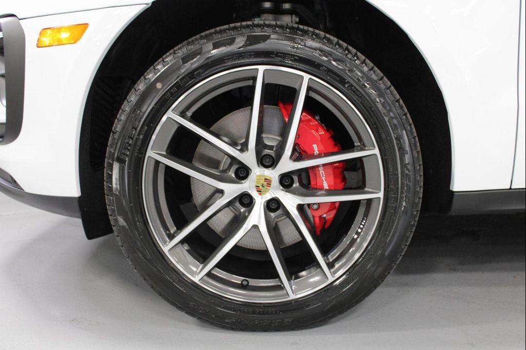 new 2026 Porsche Macan car