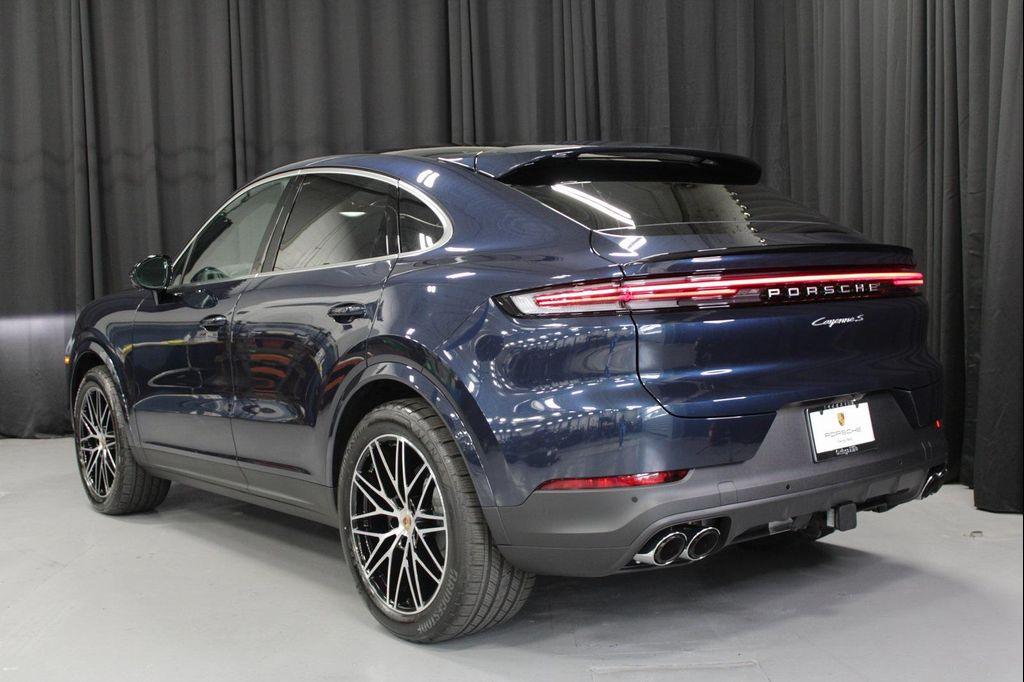 new 2026 Porsche Cayenne car