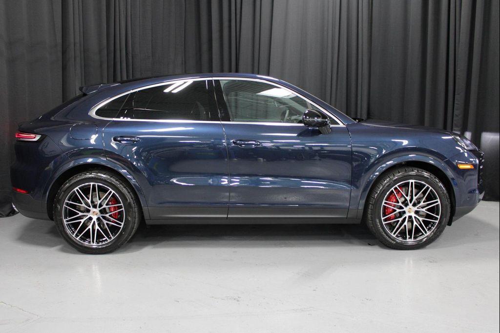 new 2026 Porsche Cayenne car