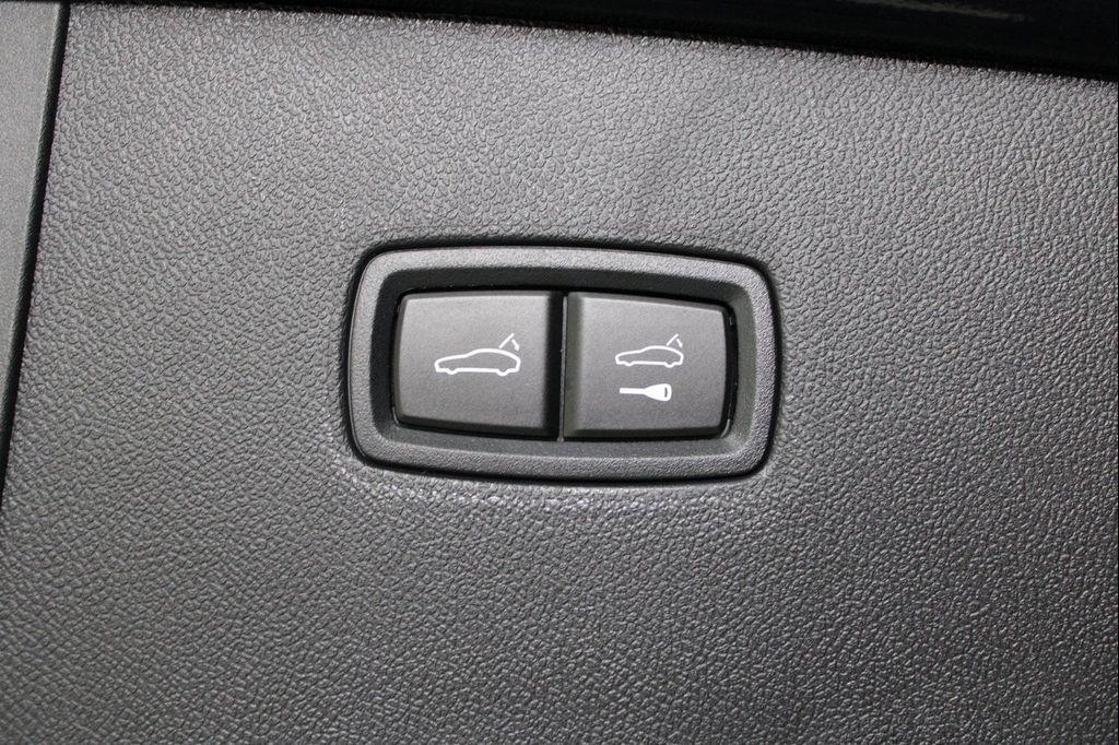 new 2026 Porsche Cayenne car