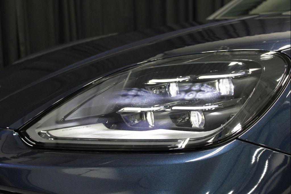 new 2026 Porsche Cayenne car