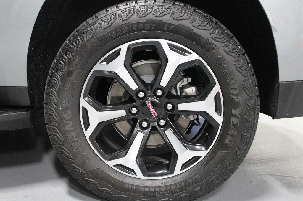 used 2025 GMC Yukon XL car, priced at $82,888