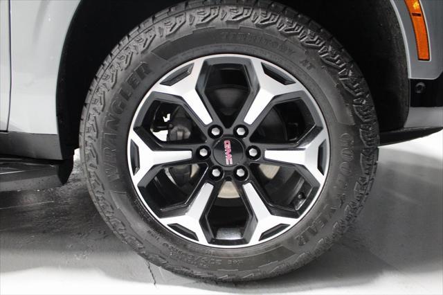 used 2025 GMC Yukon XL car, priced at $82,888