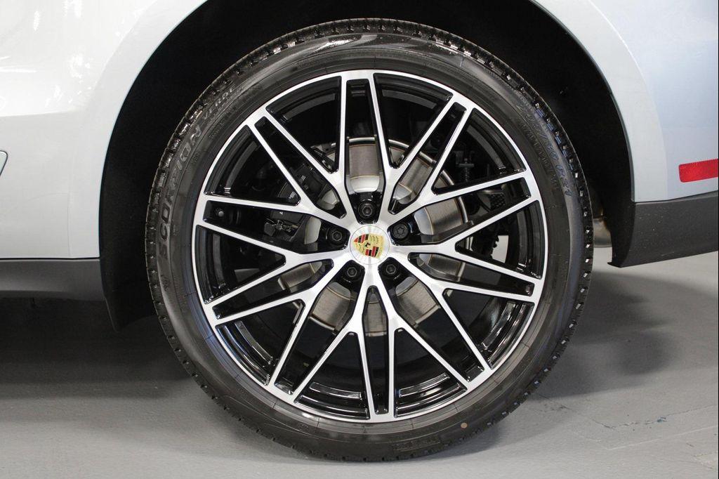 new 2026 Porsche Macan car