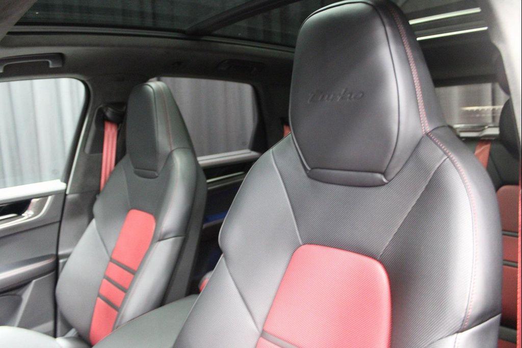 new 2025 Porsche Cayenne car, priced at $189,915