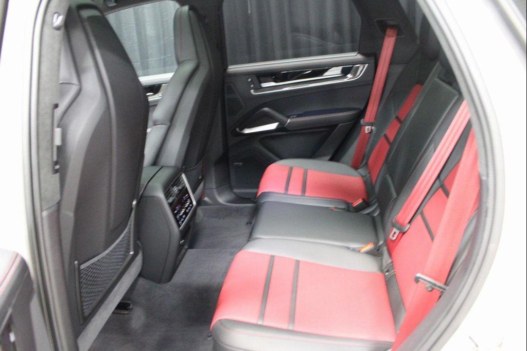 new 2025 Porsche Cayenne car, priced at $189,915