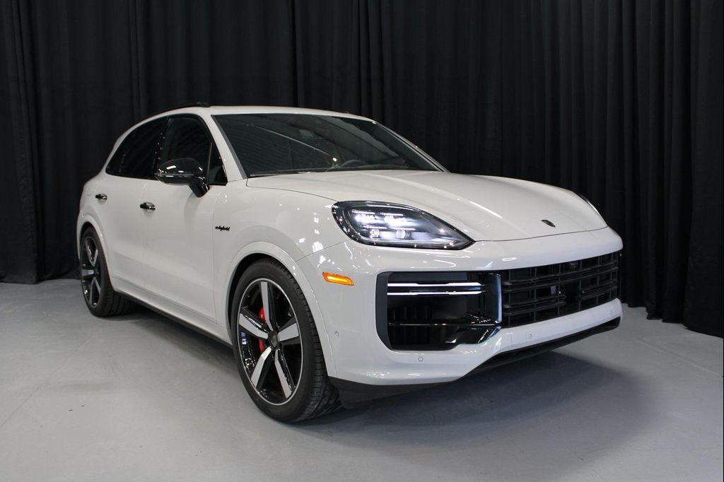 new 2025 Porsche Cayenne car, priced at $189,915