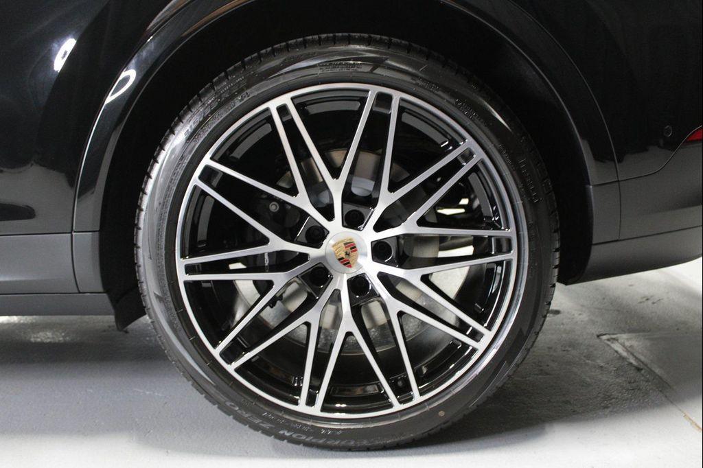 new 2026 Porsche Cayenne car, priced at $127,640