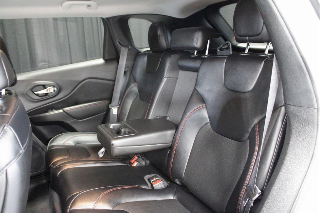 used 2022 Jeep Cherokee car, priced at $25,888