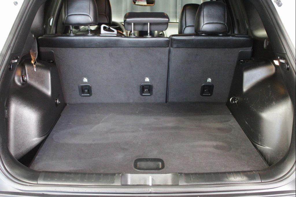 used 2022 Jeep Cherokee car, priced at $25,888