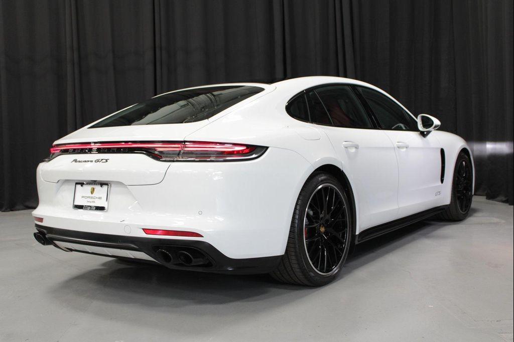used 2022 Porsche Panamera car