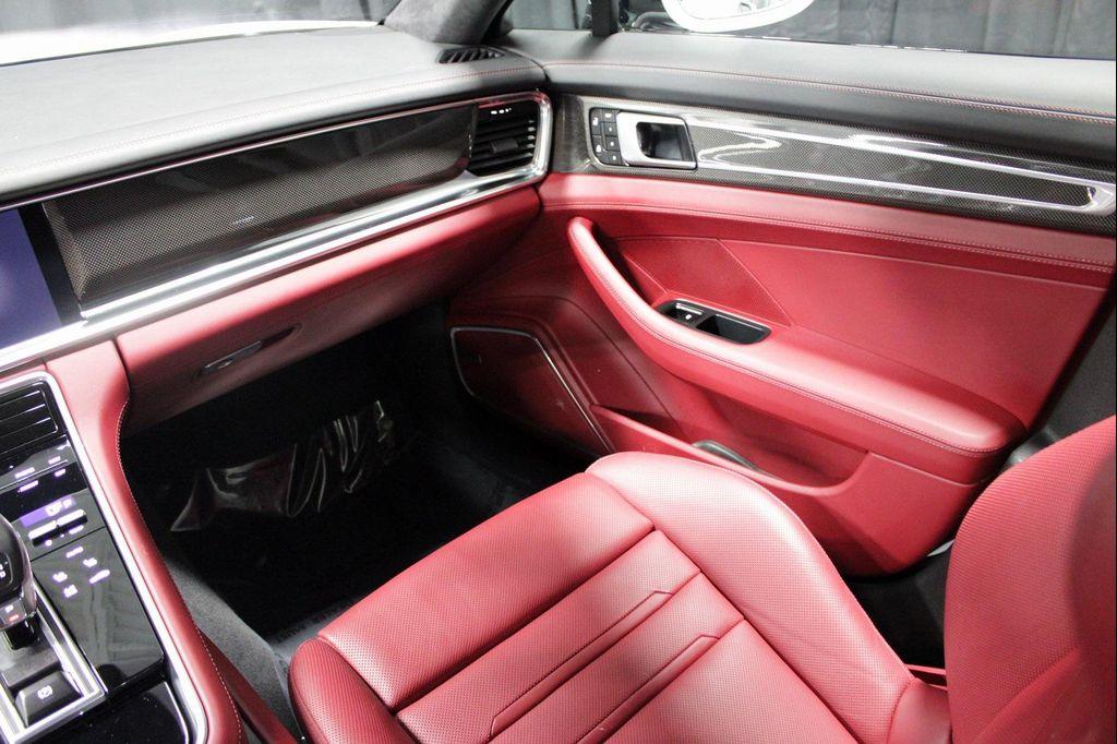 used 2022 Porsche Panamera car