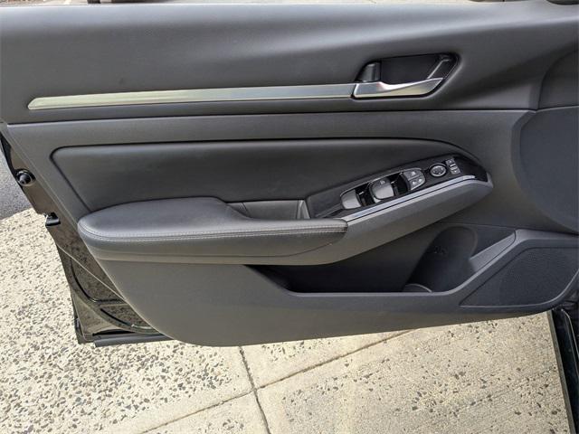 used 2023 Nissan Altima car, priced at $19,995