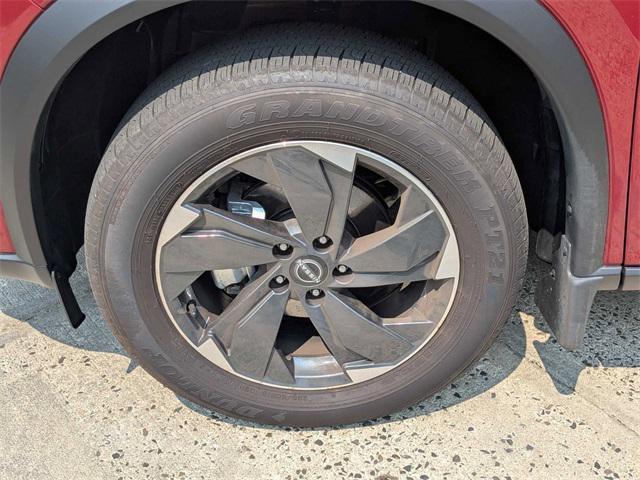 used 2025 Nissan Rogue car, priced at $29,990