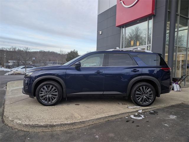 new 2025 Nissan Pathfinder car, priced at $50,600