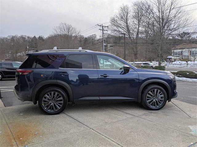 new 2025 Nissan Pathfinder car, priced at $50,600