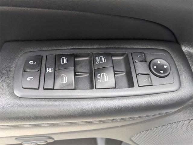 used 2020 Jeep Grand Cherokee car, priced at $18,555