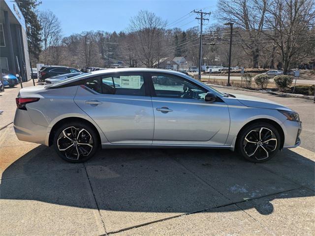 new 2025 Nissan Altima car, priced at $35,175