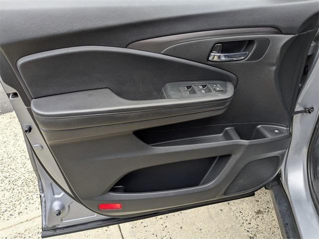 used 2022 Honda Pilot car, priced at $25,996