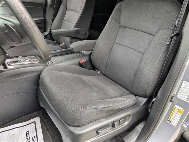 used 2022 Honda Pilot car, priced at $25,996