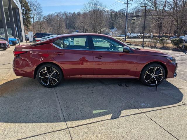 new 2025 Nissan Altima car, priced at $31,300