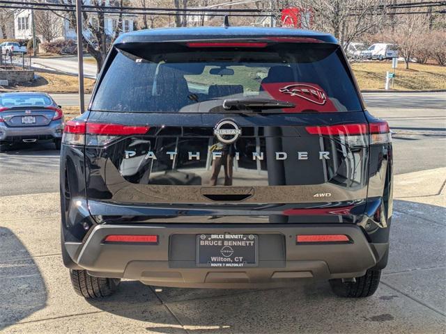 new 2024 Nissan Pathfinder car
