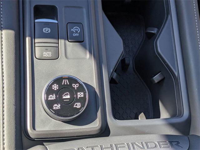 new 2024 Nissan Pathfinder car