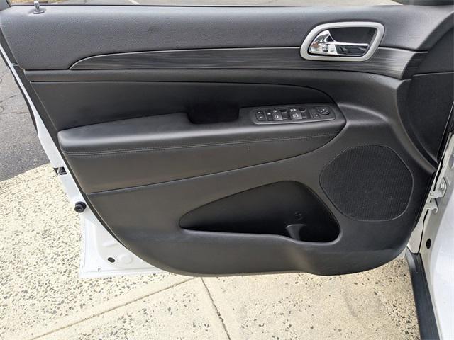 used 2022 Jeep Grand Cherokee car, priced at $26,390