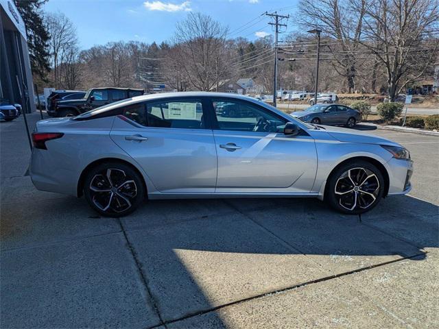 new 2025 Nissan Altima car, priced at $33,675