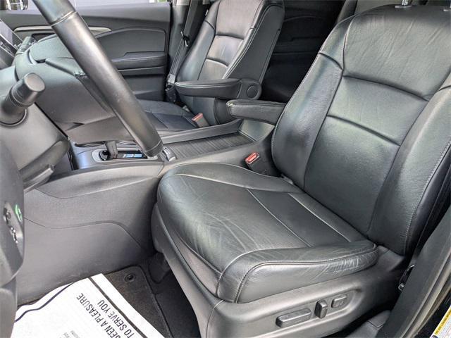 used 2019 Honda Pilot car, priced at $18,455