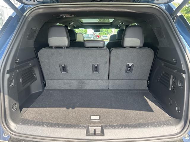 used 2024 Chevrolet Traverse car, priced at $52,900