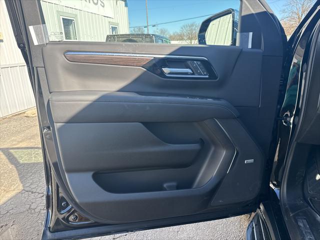 new 2025 Chevrolet Suburban car, priced at $79,000