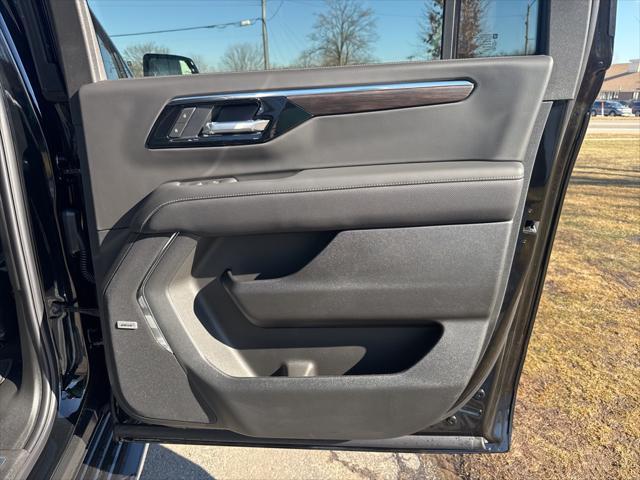 new 2025 Chevrolet Suburban car, priced at $79,000