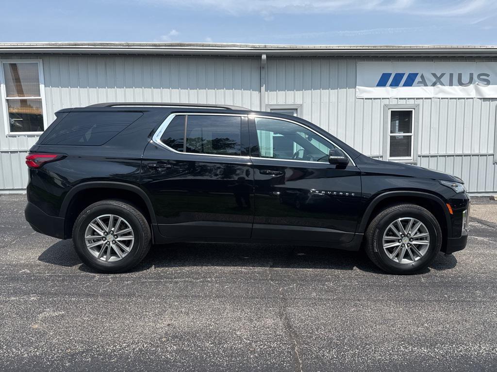 used 2022 Chevrolet Traverse car, priced at $29,428