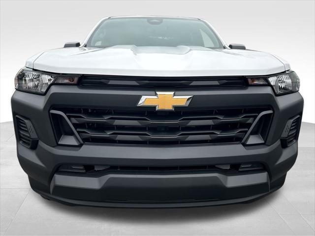new 2024 Chevrolet Colorado car, priced at $31,500