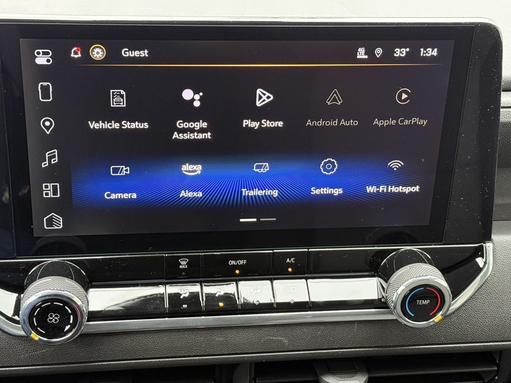 new 2024 Chevrolet Colorado car, priced at $30,999