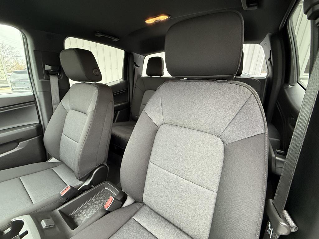 new 2024 Chevrolet Colorado car, priced at $30,999