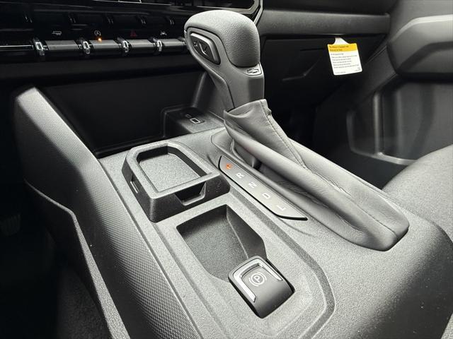 new 2024 Chevrolet Colorado car, priced at $31,500