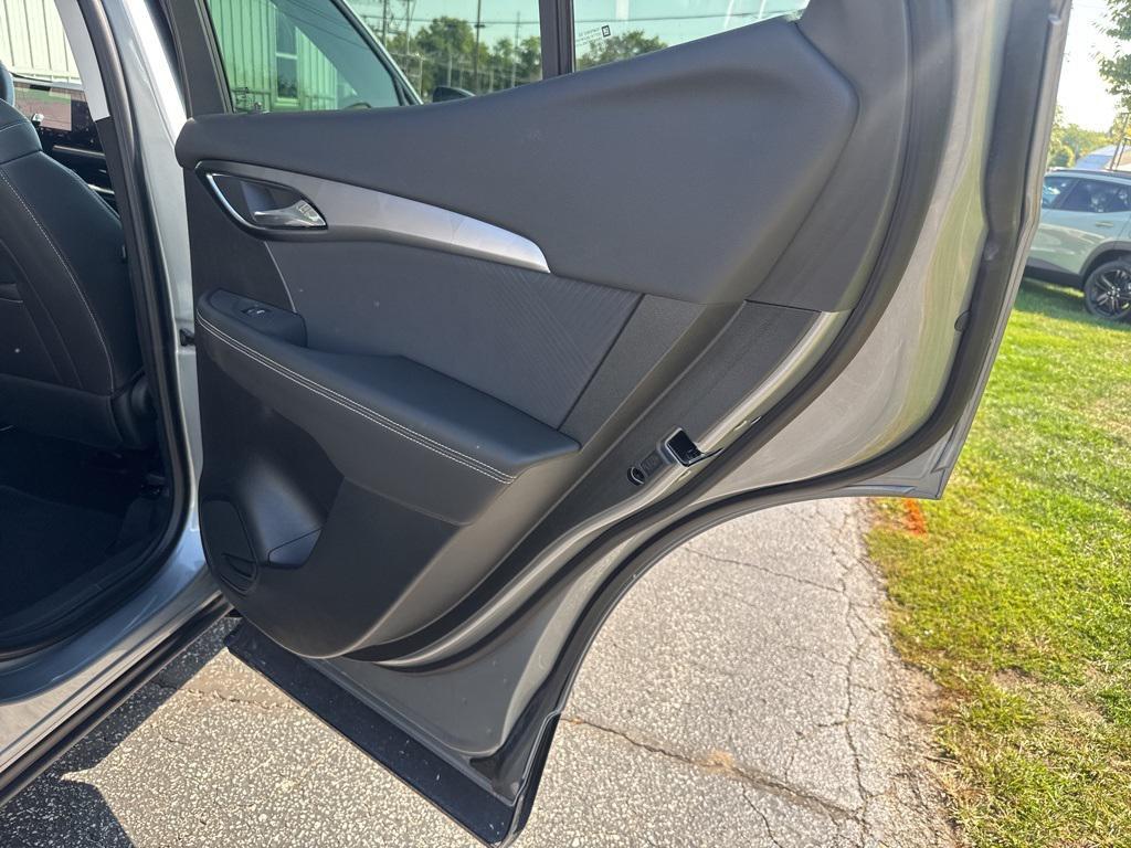 used 2025 Buick Envision car, priced at $35,998