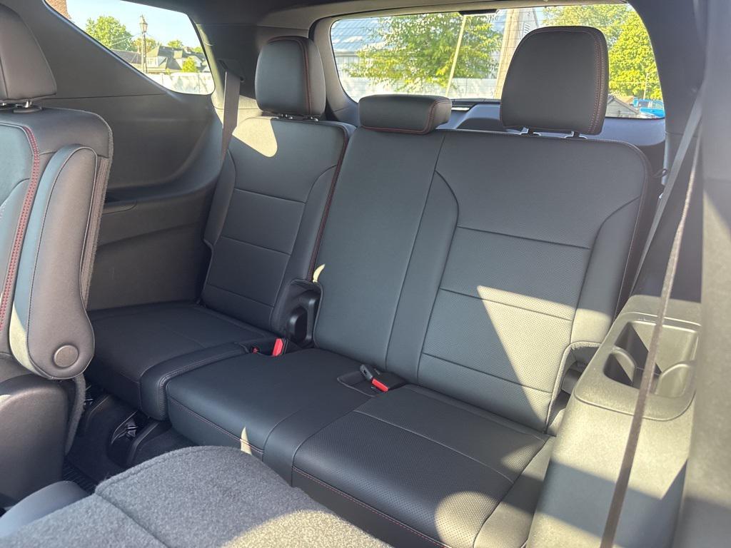 used 2024 Chevrolet Traverse car, priced at $51,999