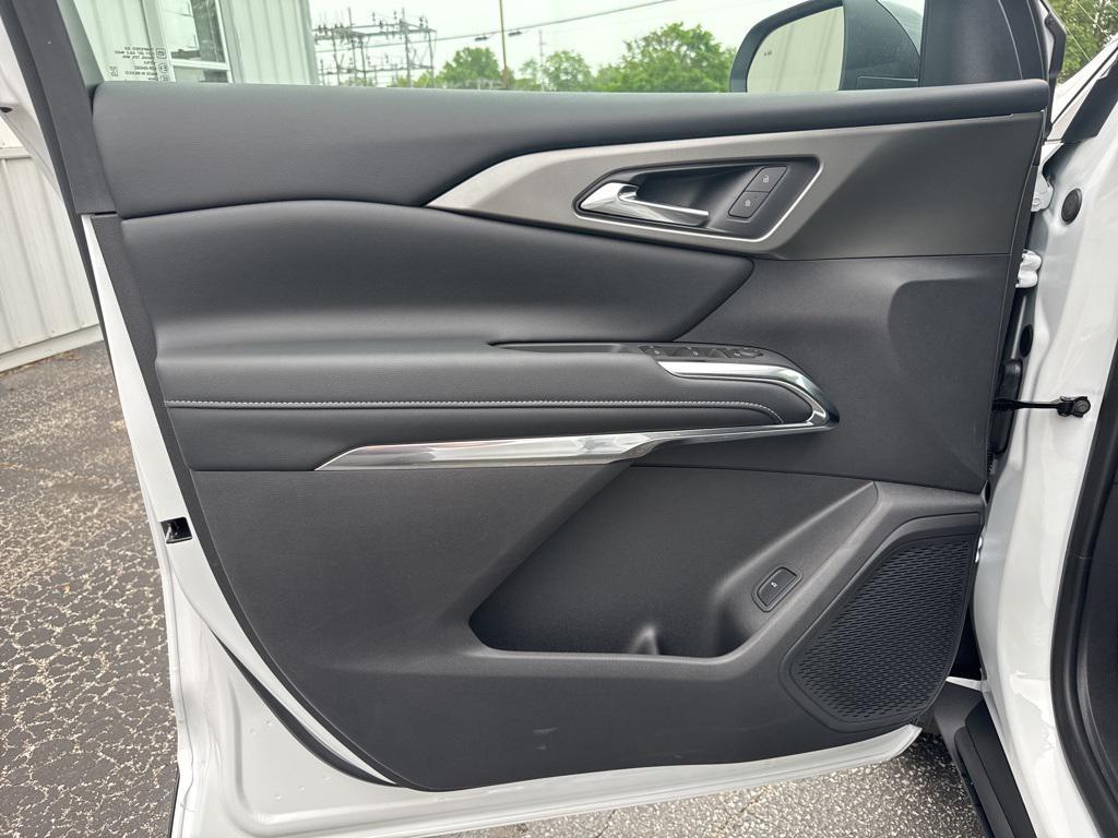 new 2025 Chevrolet Traverse car, priced at $41,437