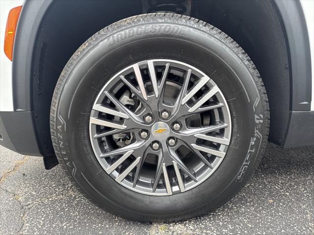 new 2025 Chevrolet Traverse car, priced at $41,437